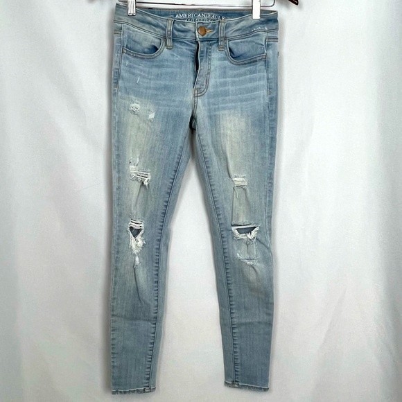American Eagle Jegging Ripped Jeans